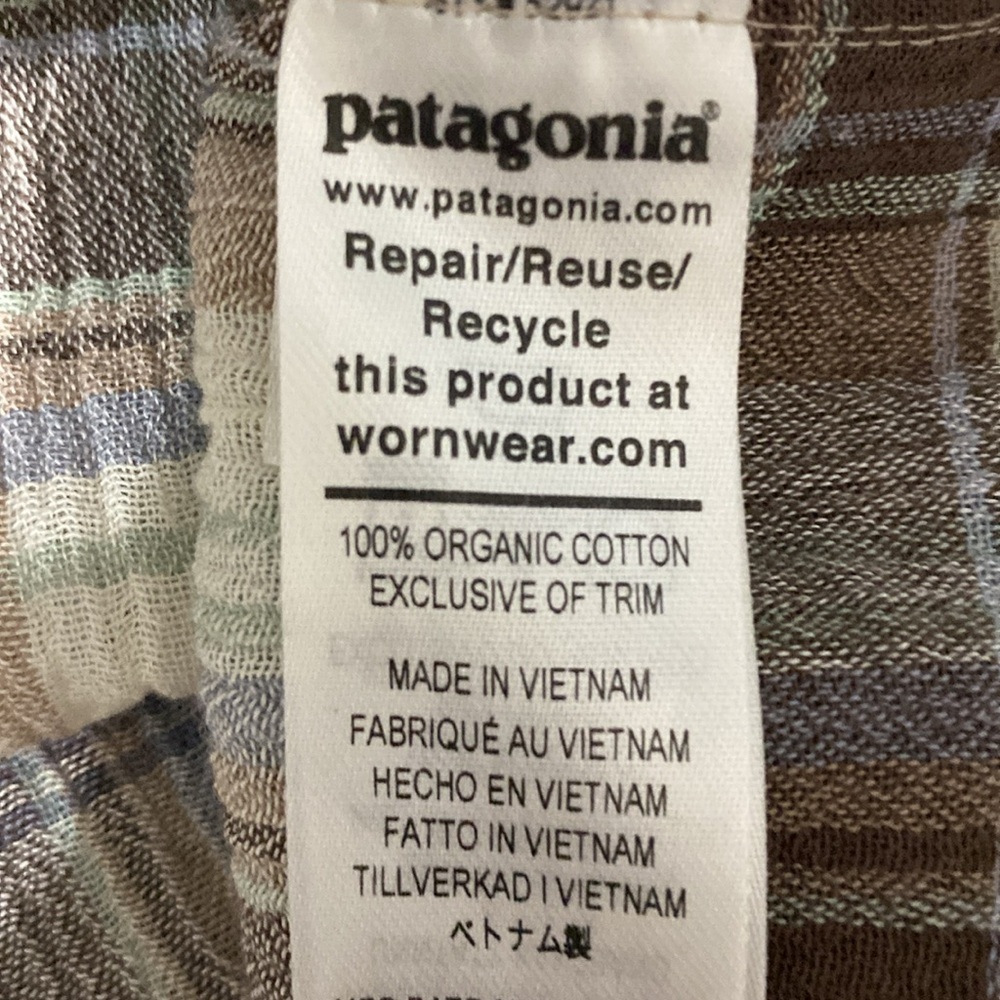 Patagonia Organic Cotton short sleeved shirt. Size XL - Picture 3 of 5